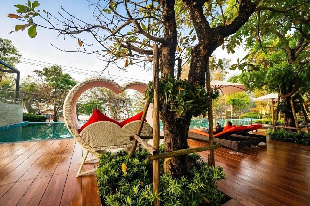 Chatnipa Beach Resort By Morseng Ban Hat Lek Exteriör bild