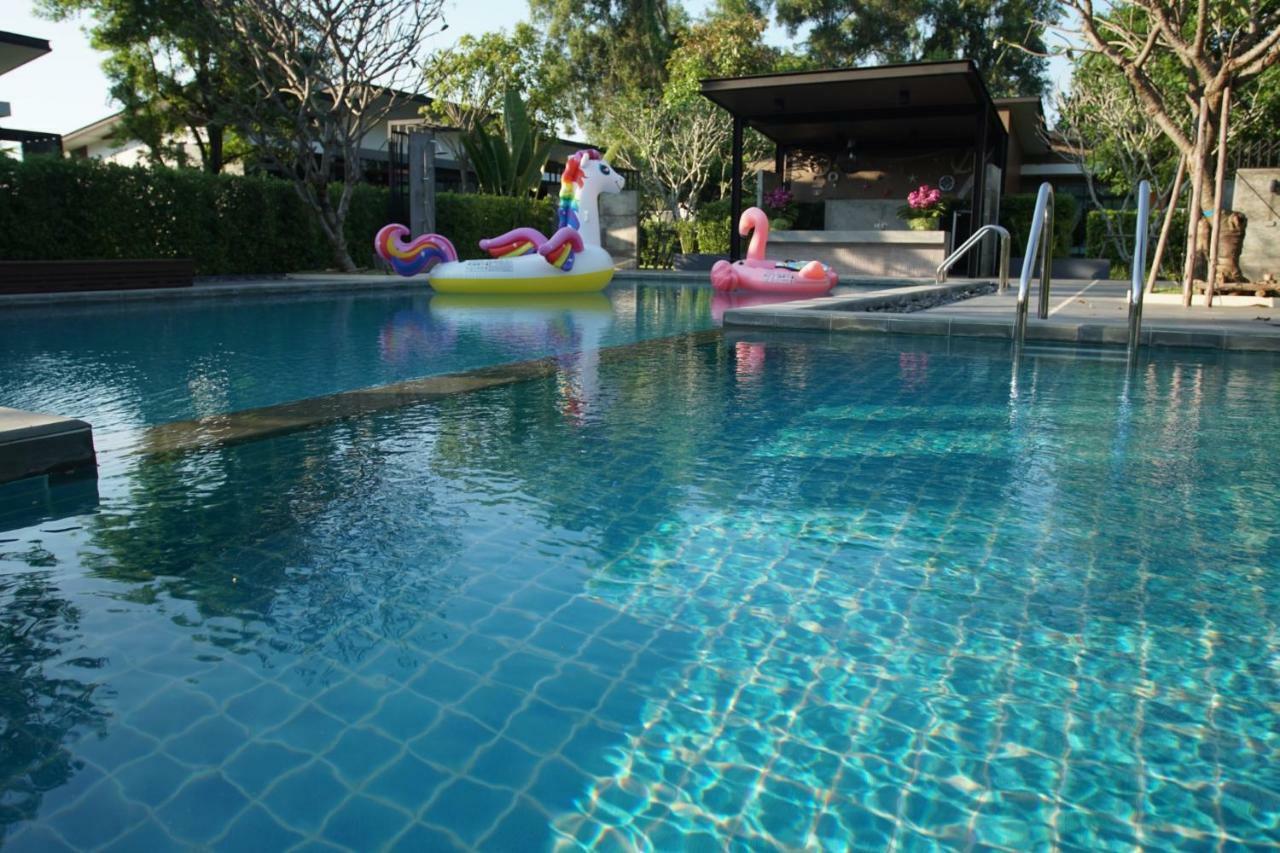 Chatnipa Beach Resort By Morseng Ban Hat Lek Exteriör bild