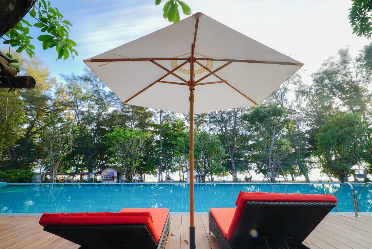 Chatnipa Beach Resort By Morseng Ban Hat Lek Exteriör bild
